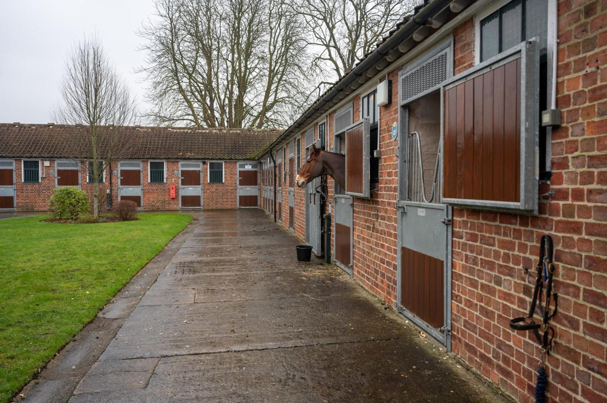 Stableside Hostel At York Racecourse — Photos 1